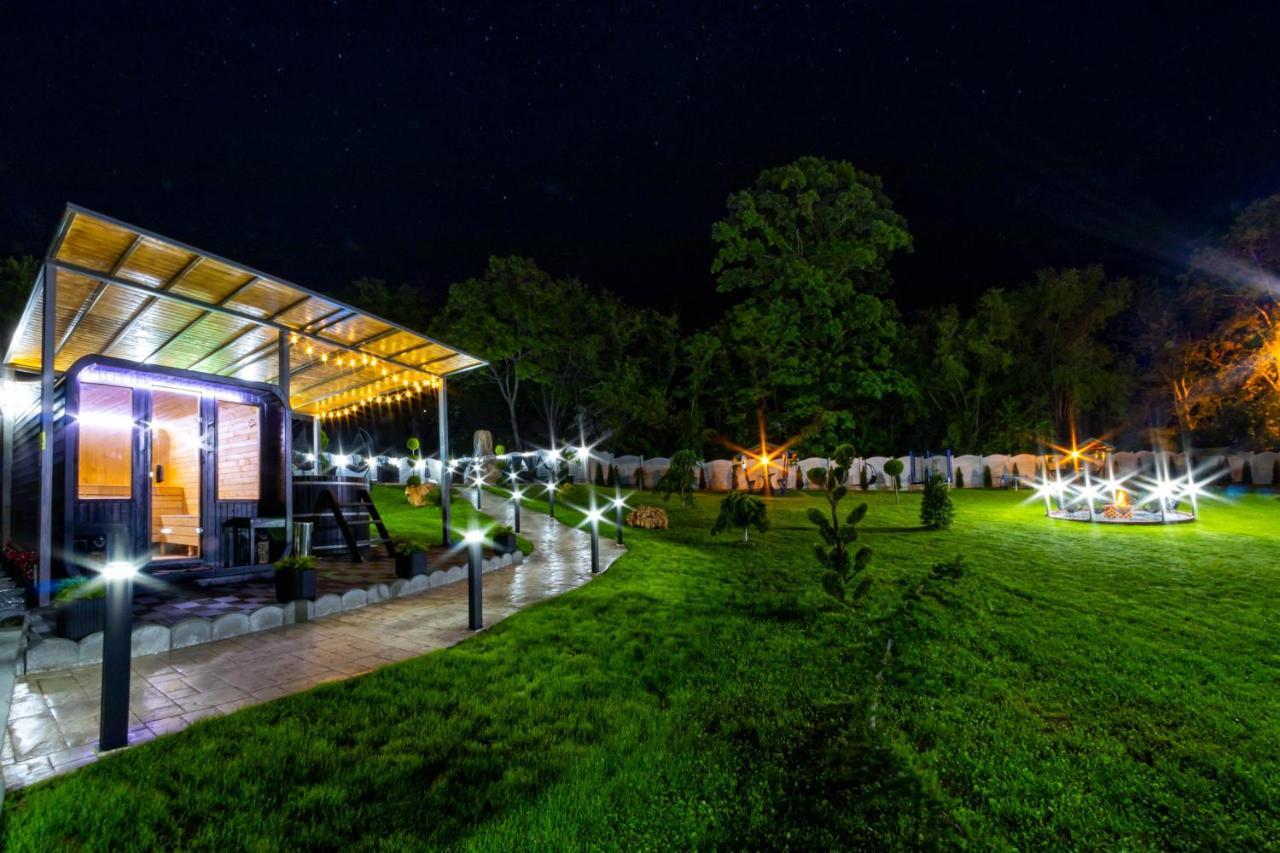 Pensiunea Valea Magurii Novaci-Străini Esterno foto